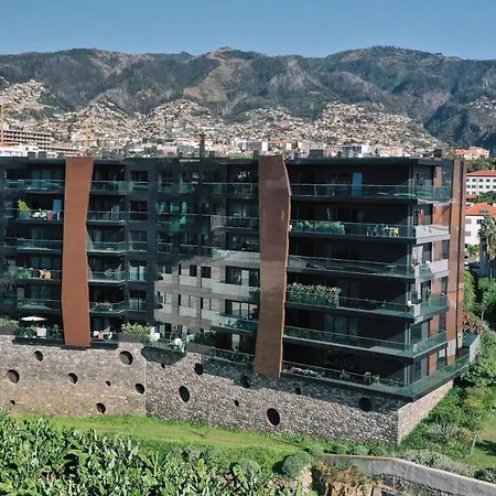 Beautiful Vista Mar Funchal (Madeira)