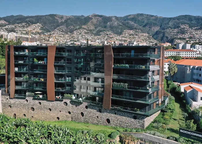 Beautiful Vista Mar Funchal (Madeira)